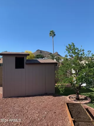 Photo #2: 6698520 Listing