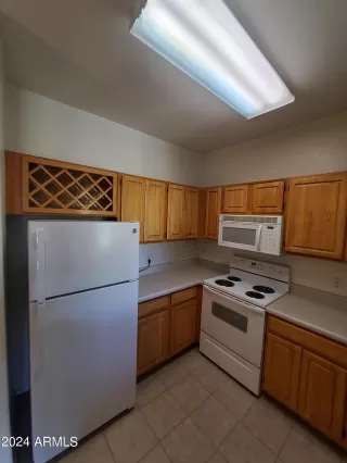 Photo #2: 6698685 Listing