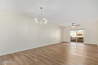 Photo #2: 6698711 Listing