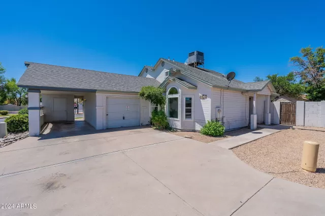 MLS: 6698775 Condo For Sale