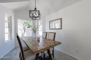 Photo #3: 6698775 Listing 