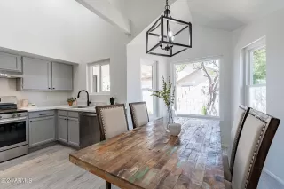 Photo #6: 6698775 Listing 