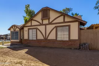 Photo #3: 6698786 Listing