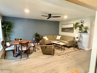 Photo #3: 6698842 Listing