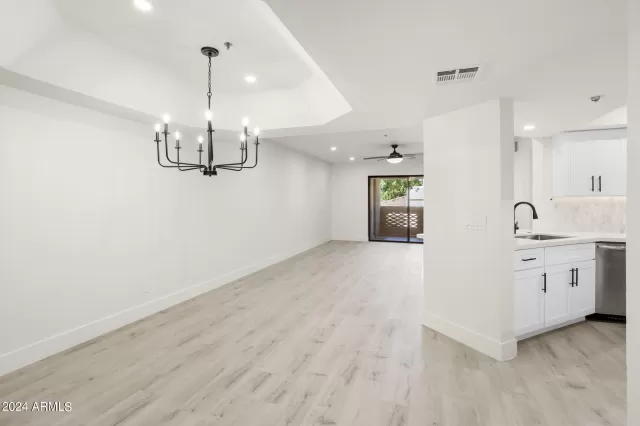 MLS: 6698890 Condo For Sale