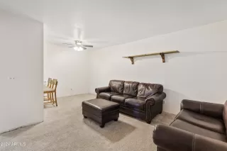 Photo #5: 6698982 Listing