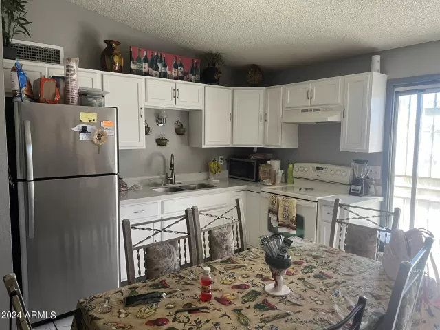 MLS: 6699038 Condo For Sale