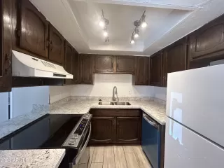 Photo #3: 6699047 Listing 