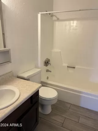 Photo #4: 6699047 Listing 