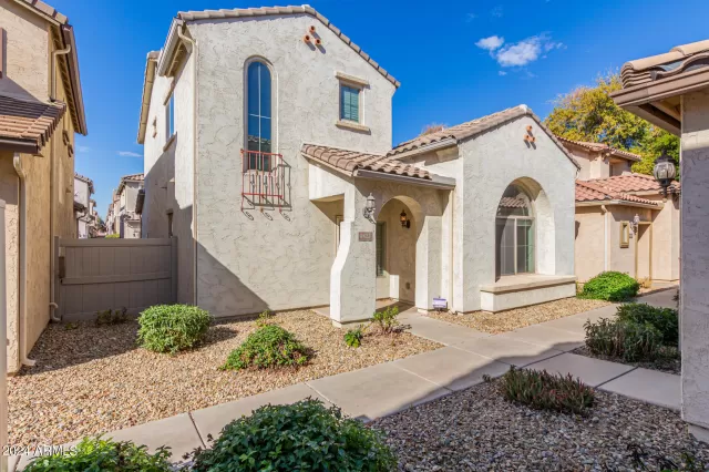 MLS: 6699061 Condo For Sale