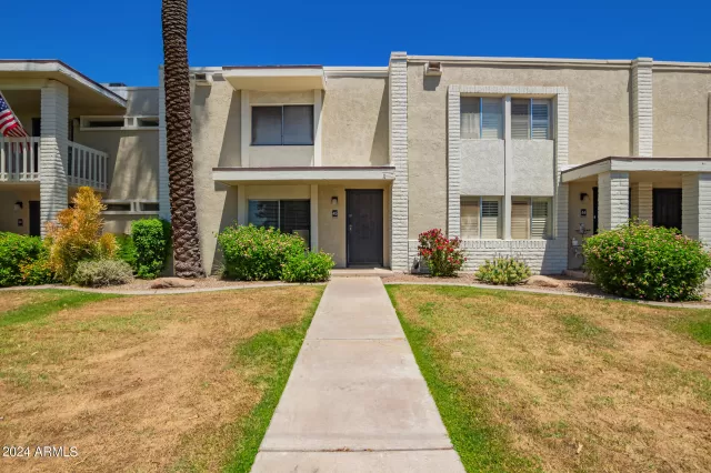 MLS: 6699063 Condo For Sale