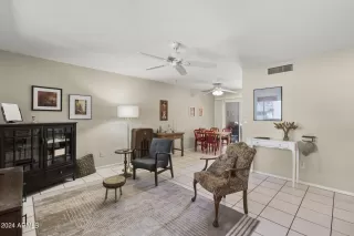 Photo #5: 6699218 Listing 