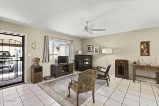 Photo #6: 6699218 Listing 