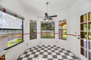 Photo #6: 6699278 Listing