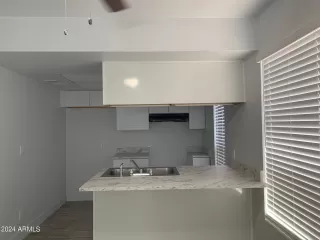 Photo #2: 6699532 Listing