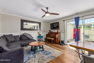 Photo #3: 6699557 Listing 