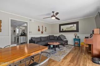 Photo #5: 6699557 Listing 