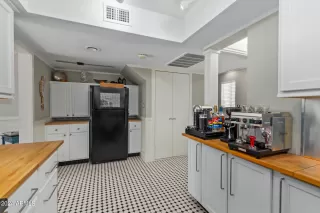 Photo #6: 6699557 Listing 