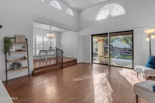 Photo #6: 6699575 Listing 