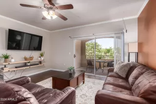 Photo #2: 6699647 Listing