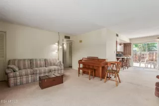 Photo #5: 6699993 Listing 