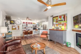 Photo #5: 6700048 Listing