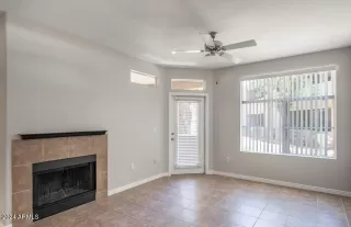 Photo #3: 6700100 Listing