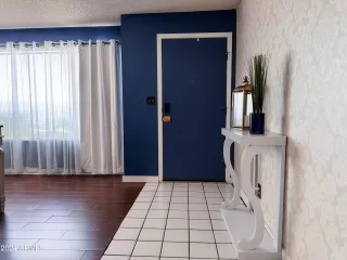 Photo #2: 6700254 Listing