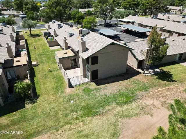 MLS: 6700302 Condo For Sale