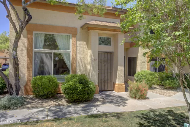 MLS: 6700322 Condo For Sale