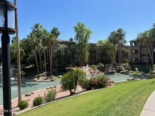 Photo #6: 6700370 Listing