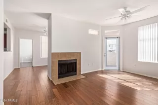 Photo #5: 6700415 Listing