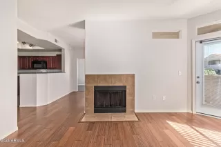 Photo #6: 6700415 Listing