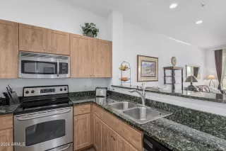 Photo #3: 6700706 Listing