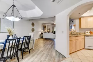 Photo #3: 6700750 Listing 