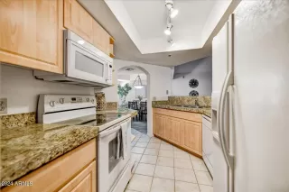 Photo #6: 6700750 Listing 