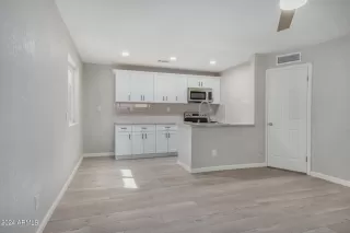 Photo #2: 6700835 Listing 