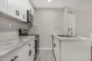 Photo #3: 6700835 Listing 