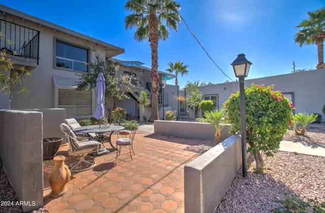 MLS: 6700875 Condo For Sale