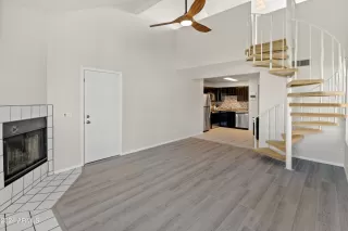 Photo #5: 6700949 Listing