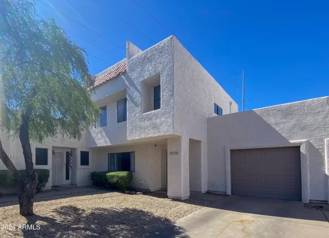 MLS: 6701031 Condo For Sale