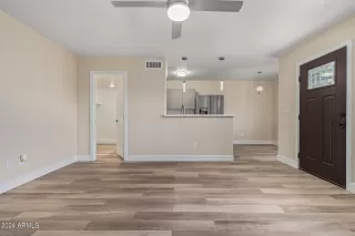 Photo #4: 6701111 Listing