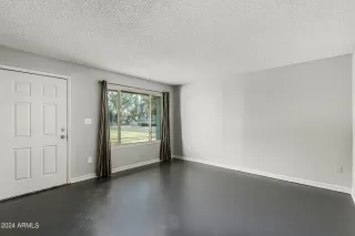 Photo #5: 6701146 Listing 