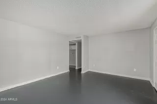 Photo #6: 6701146 Listing 