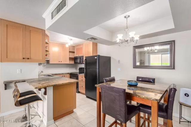 MLS: 6701160 Condo For Sale