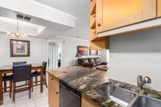 Photo #2: 6701160 Listing