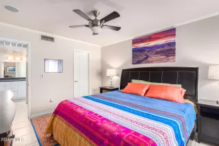 Photo #5: 6701160 Listing