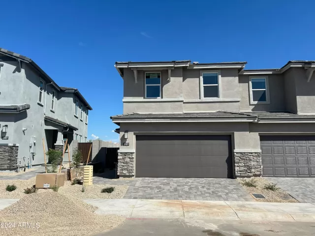 MLS: 6701301 Condo For Sale