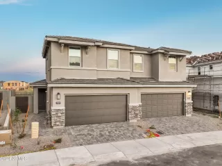 Photo #5: 6701301 Listing