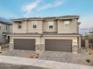 Photo #6: 6701301 Listing